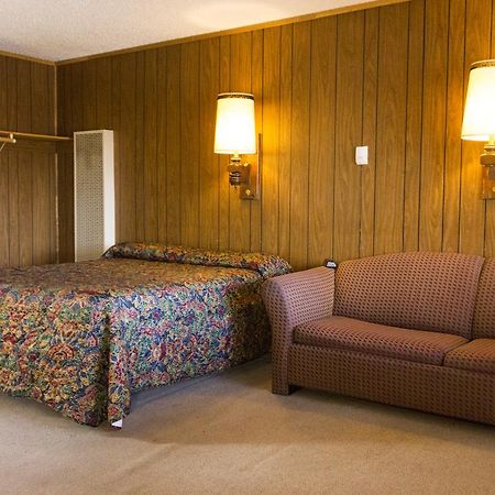 The Village Inn Motel & Restaurant Challis Eksteriør billede